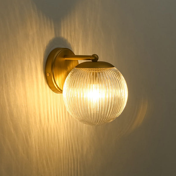 Chandelierias - Classic Glam 1 - Light Dew Ribbed Glass Single Wall Sconce - Wall Light - Brushed Brass -