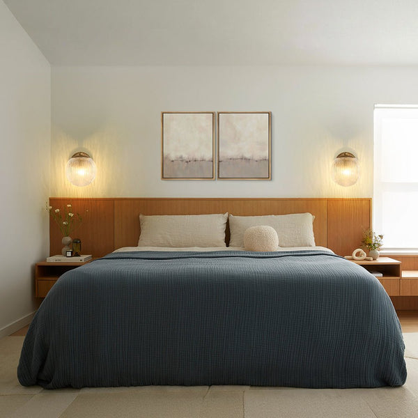 Chandelierias - Classic Glam 1 - Light Dew Ribbed Glass Single Wall Sconce - Wall Light - Brushed Brass -