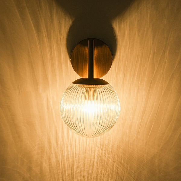 Chandelierias - Classic Glam 1 - Light Ribbed Glass Wall Sconce Vanity Light - Wall Light - Brass -