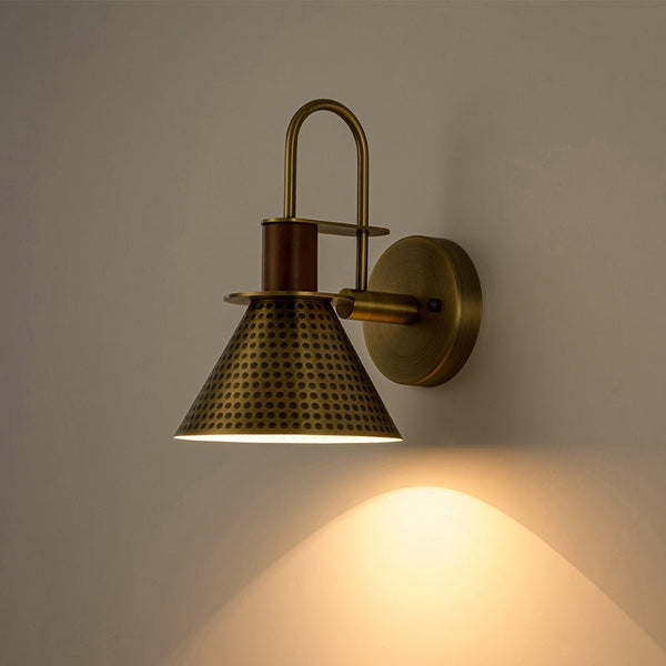 Chandelierias - Industrial 1 - Light hammered Horn Shape Wall Sconce - Wall Light - Brass -